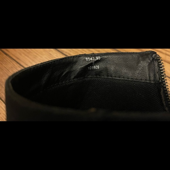 Cathy Jean booties - Picture 4 of 5